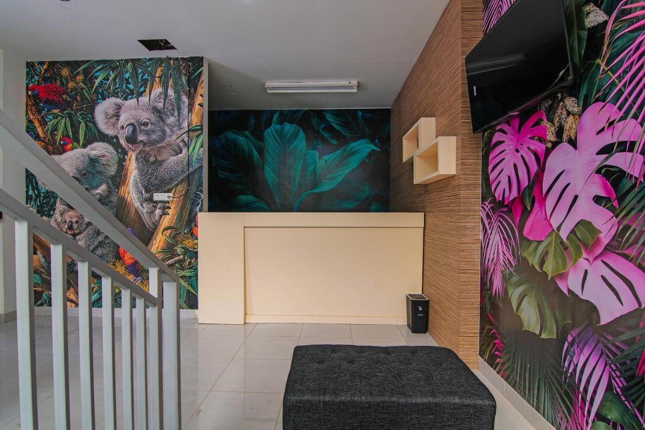 Oyo 92300 Koala House Pekanbaru Exterior foto