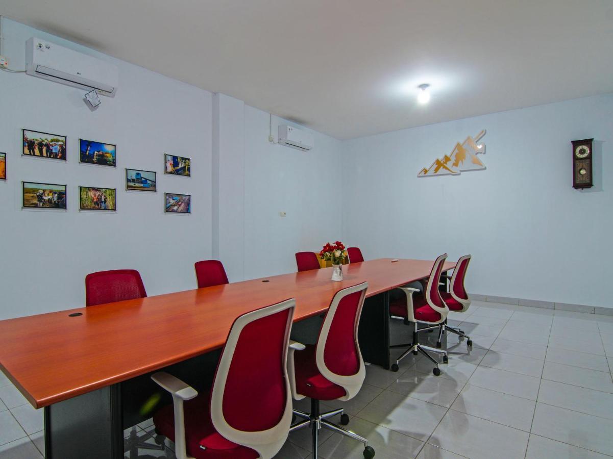 Oyo 92300 Koala House Pekanbaru Exterior foto